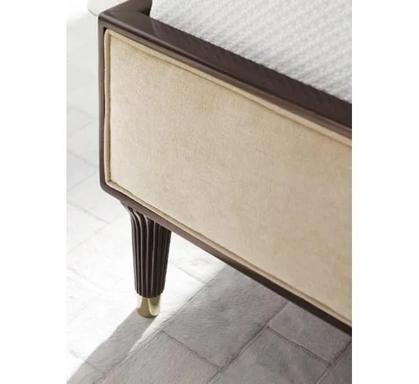 Carcole Classic - Easy On The Eyes Espresso Queen Bed