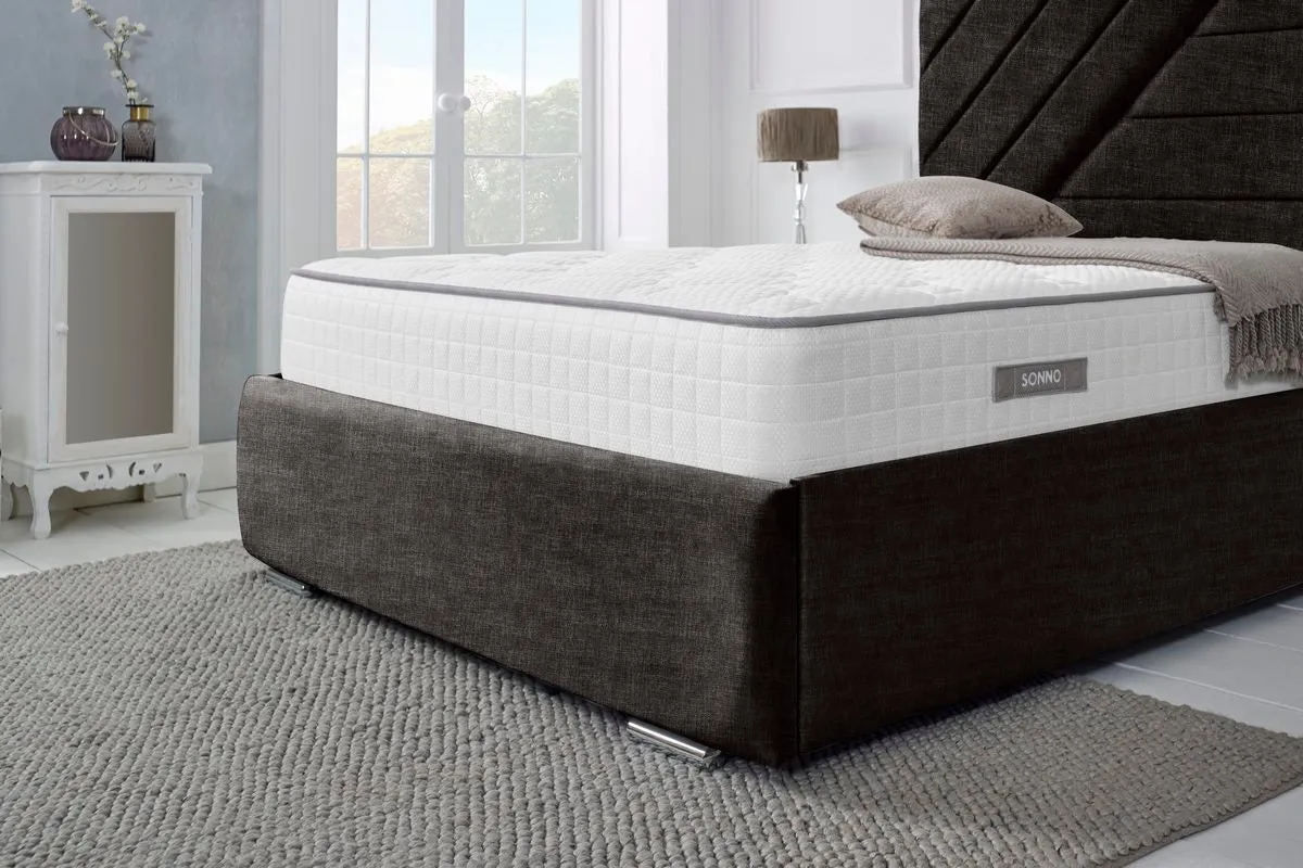 Chicago Upholstered Bed