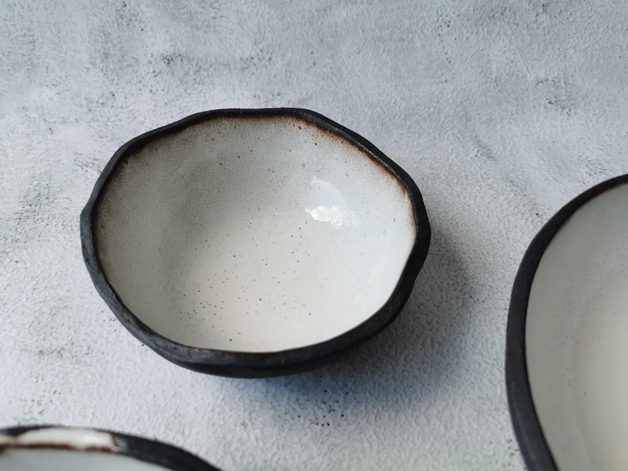 Nesting bowls (white)