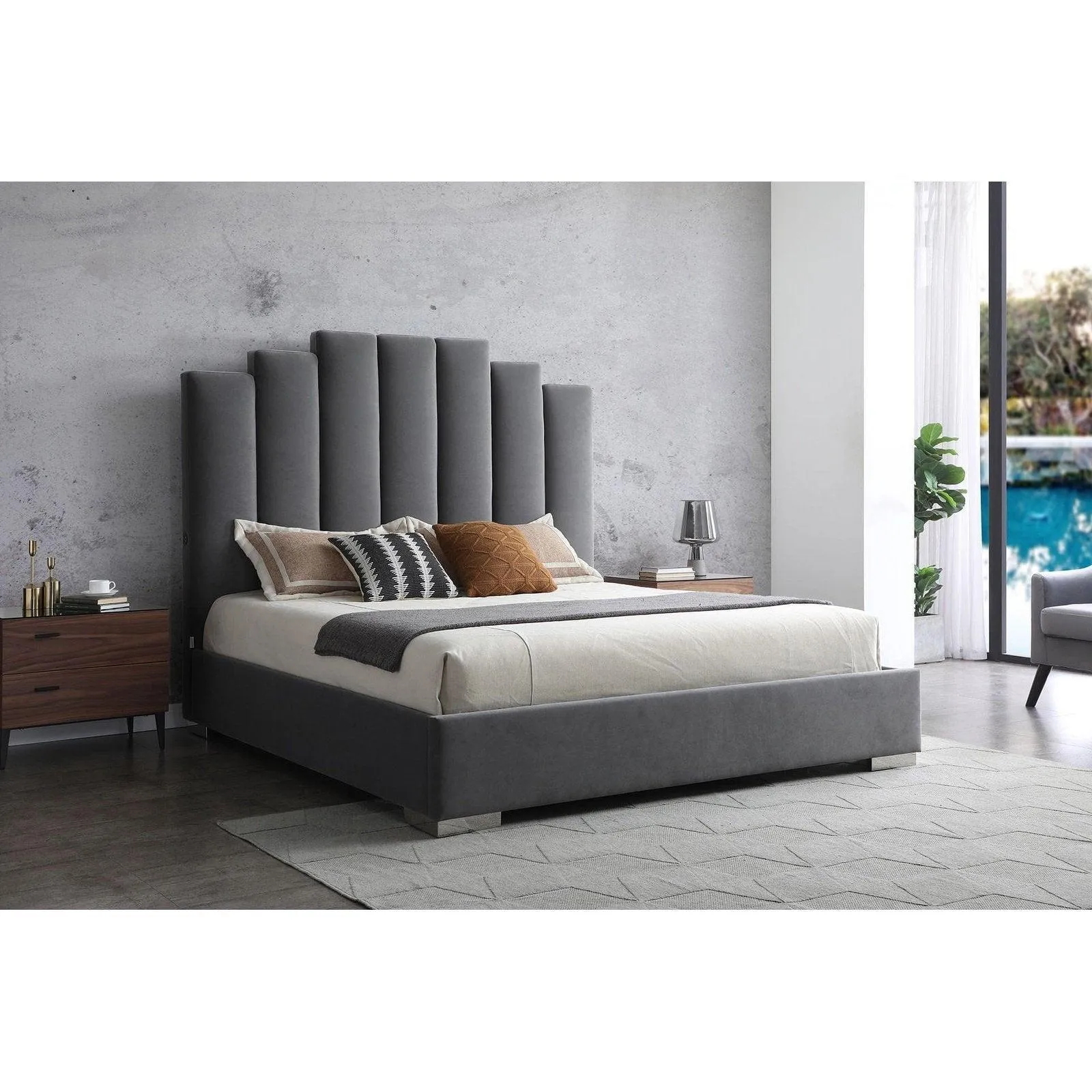 Whiteline Jordan King Bed with USB