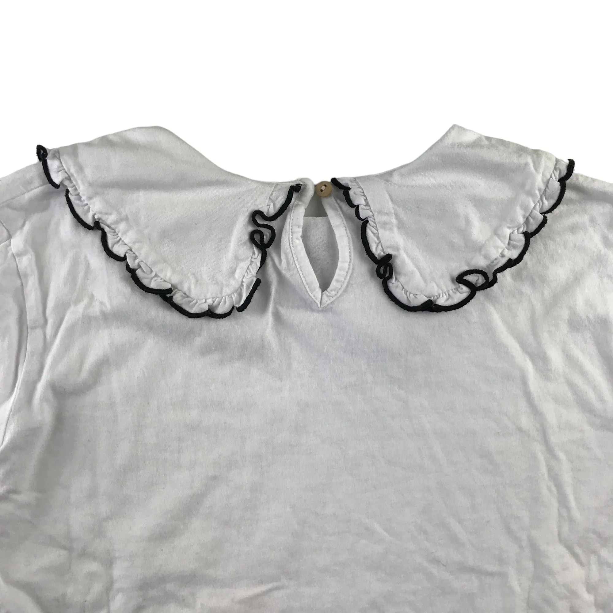 Zara t-shirt 9-10 years white long sleeve with frilled collar