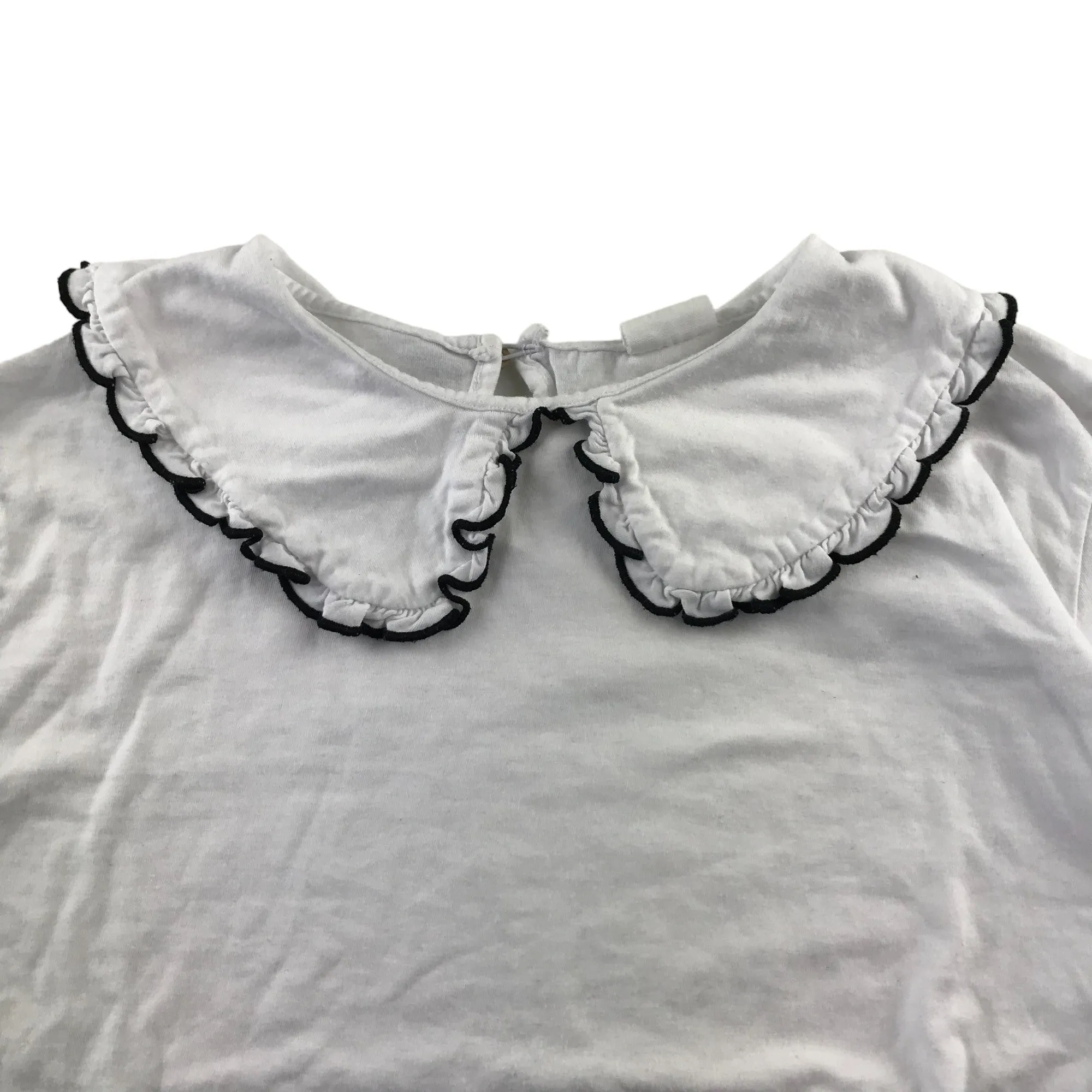 Zara t-shirt 9-10 years white long sleeve with frilled collar